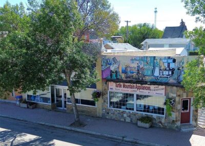 $100,000 – 384 South Railway Street